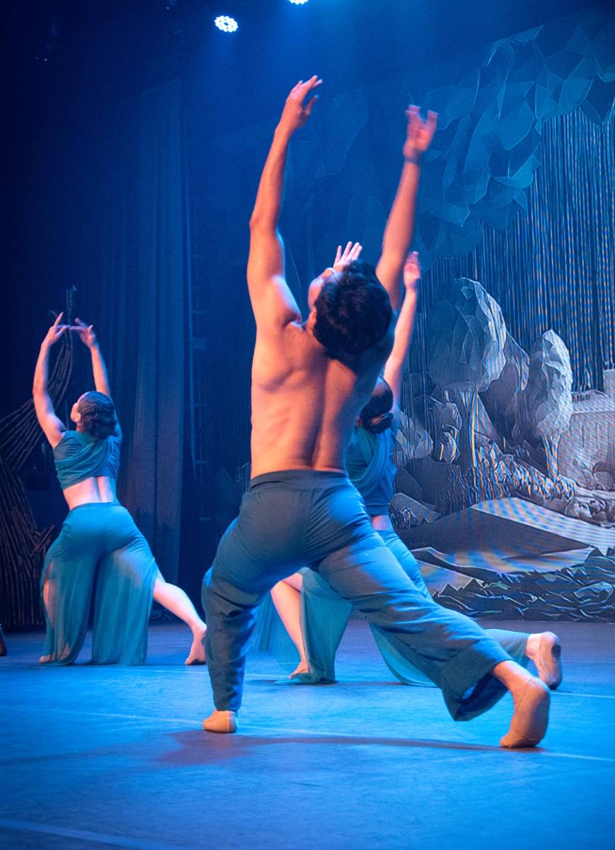 Alice no País das Maravilhas / 3ª Noite