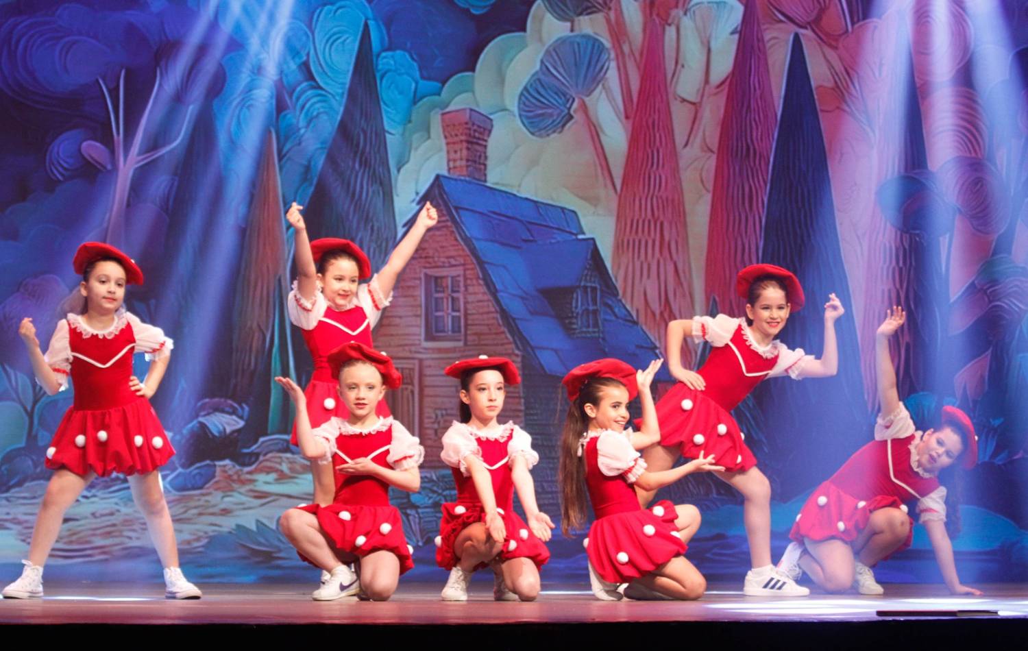 Alice no País das Maravilhas / 3ª Noite