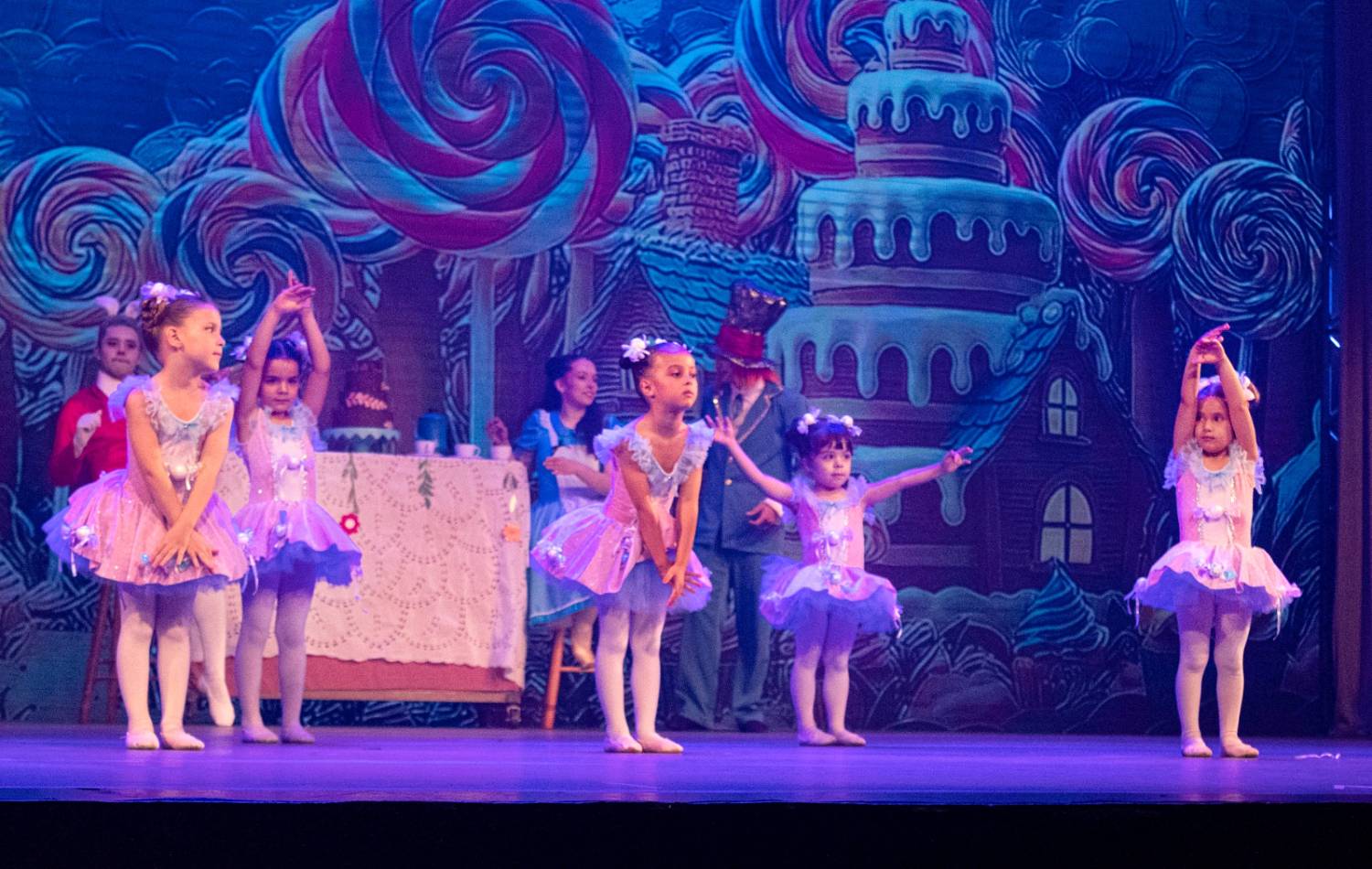 Alice no País das Maravilhas / 3ª Noite